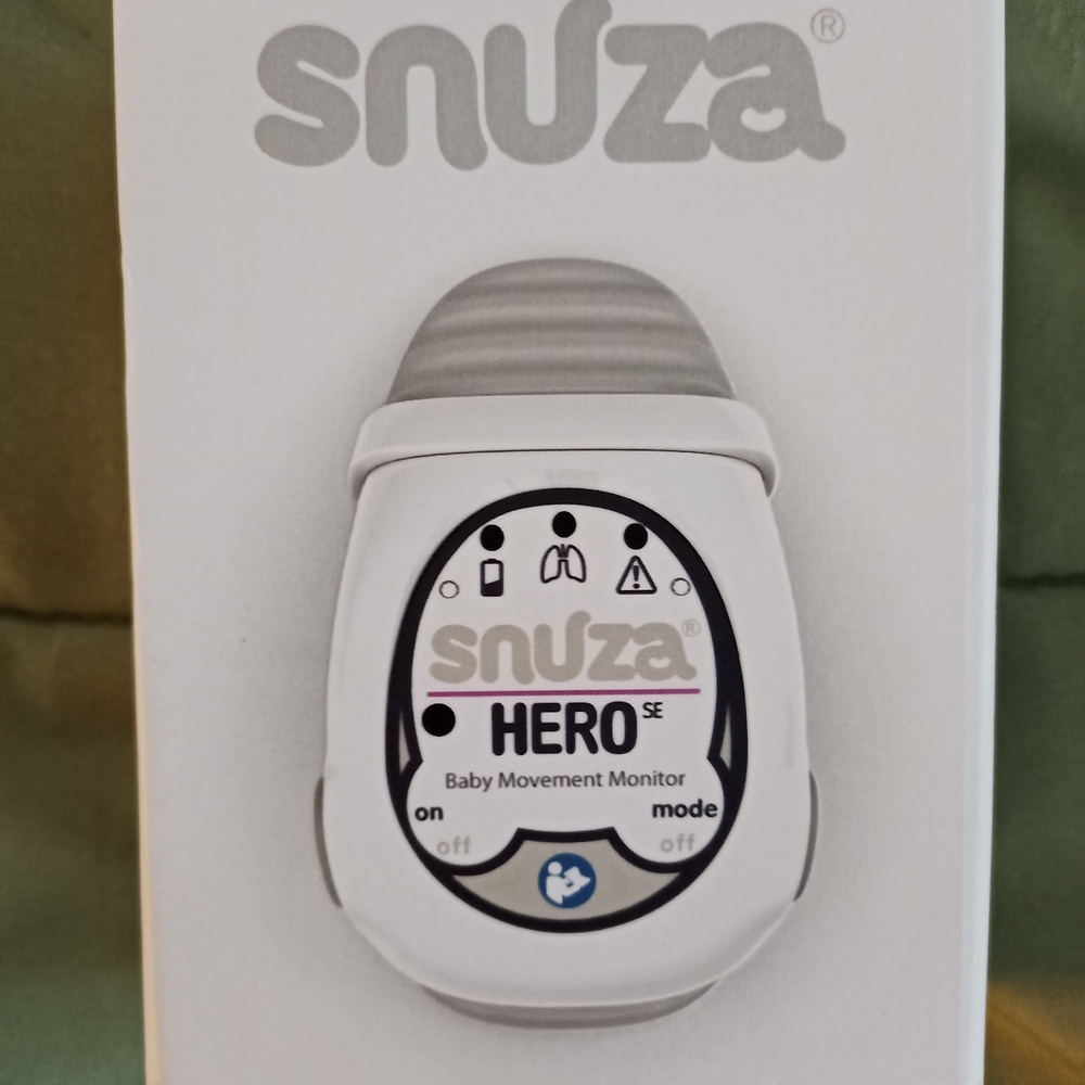 Snuza Hero SE Baby Movement Monitor - White and Gray